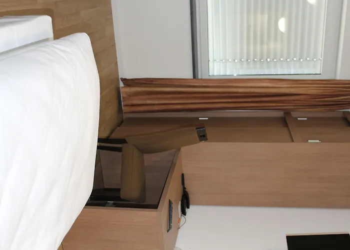 Am Self Check-in Hotel Hamburg-Harburg